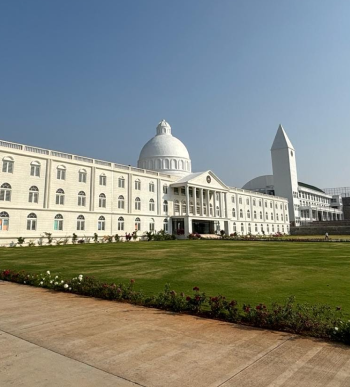 Cambridge School Campus
